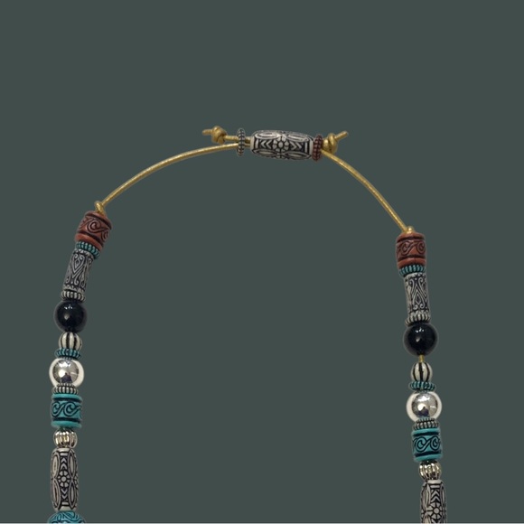 Handmade and Vintage Resins Beads Statement Necklace - Picture 4 of 8